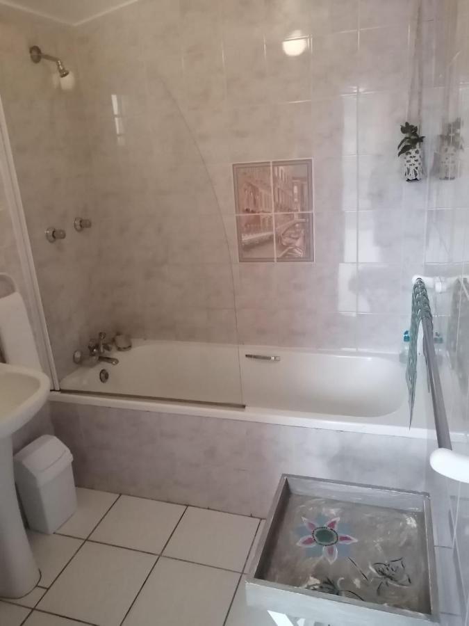 36 Mount Road Guesthouse And Self Catering Port Elizabeth Exteriér fotografie